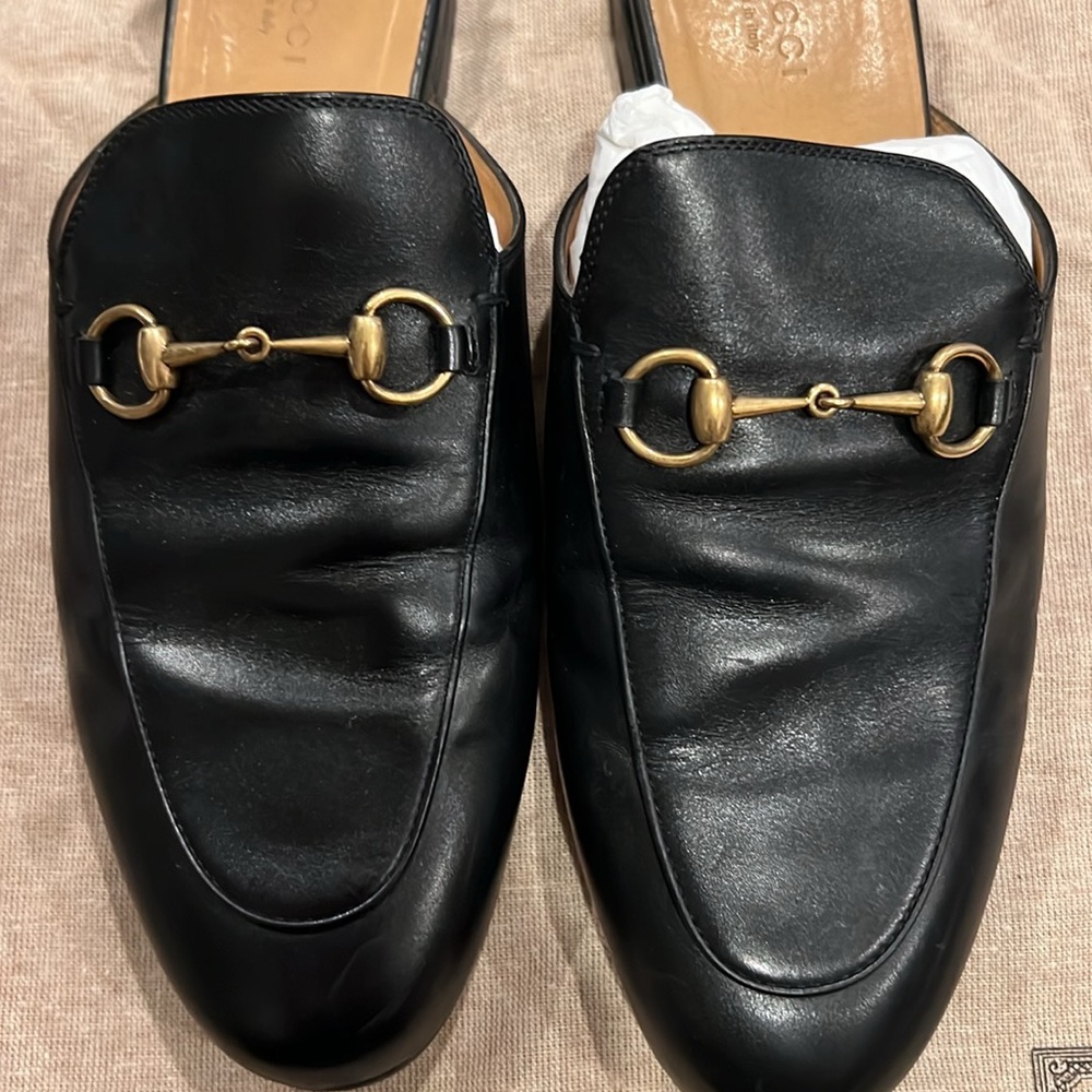 Gucci Women’s Princetown leather slipper